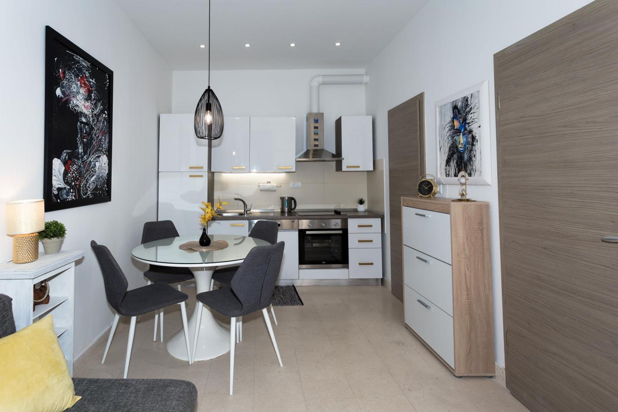 Moon Apartment Сплит Екстериор снимка