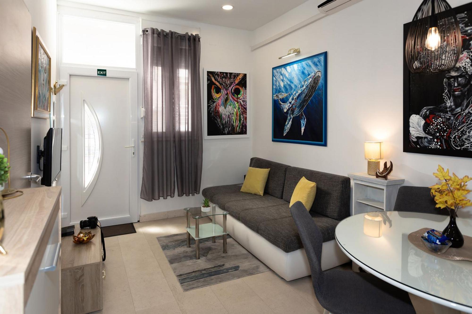 Moon Apartment Сплит Екстериор снимка